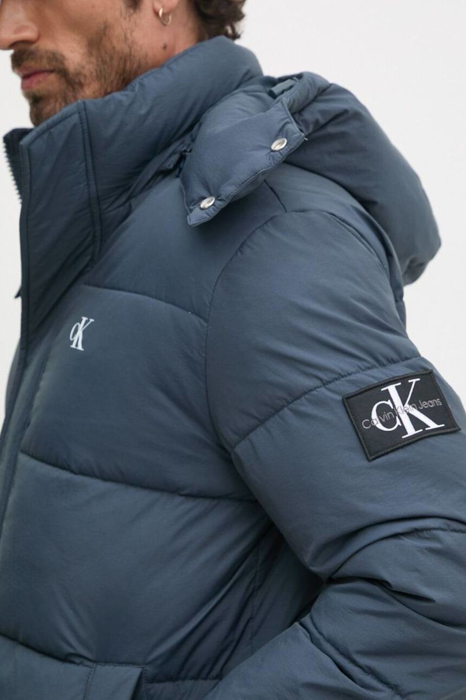Зимова короткая куртка Calvin Klein