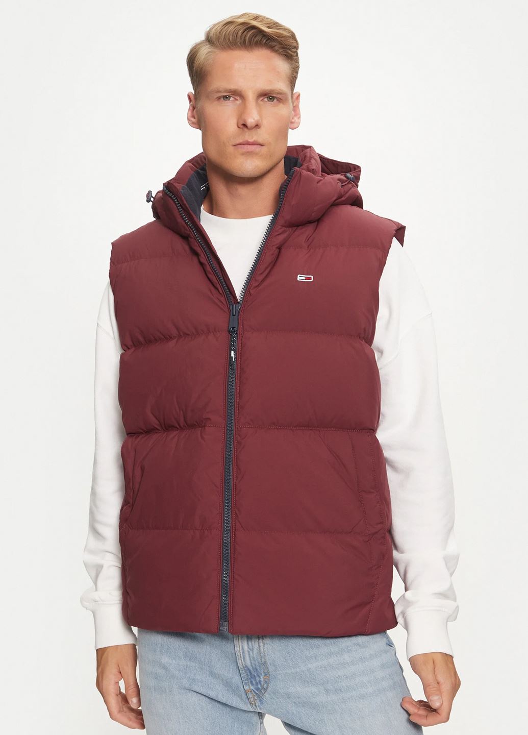 Червоний пуховий жилет Tommy Jeans