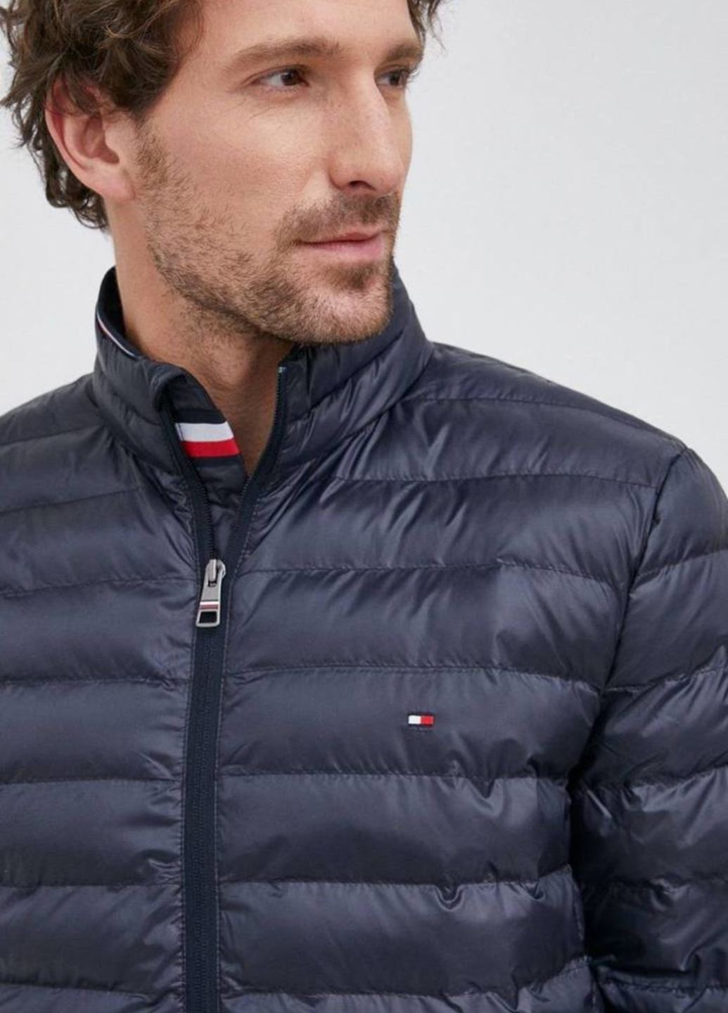 Синя куртка Tommy Hilfiger