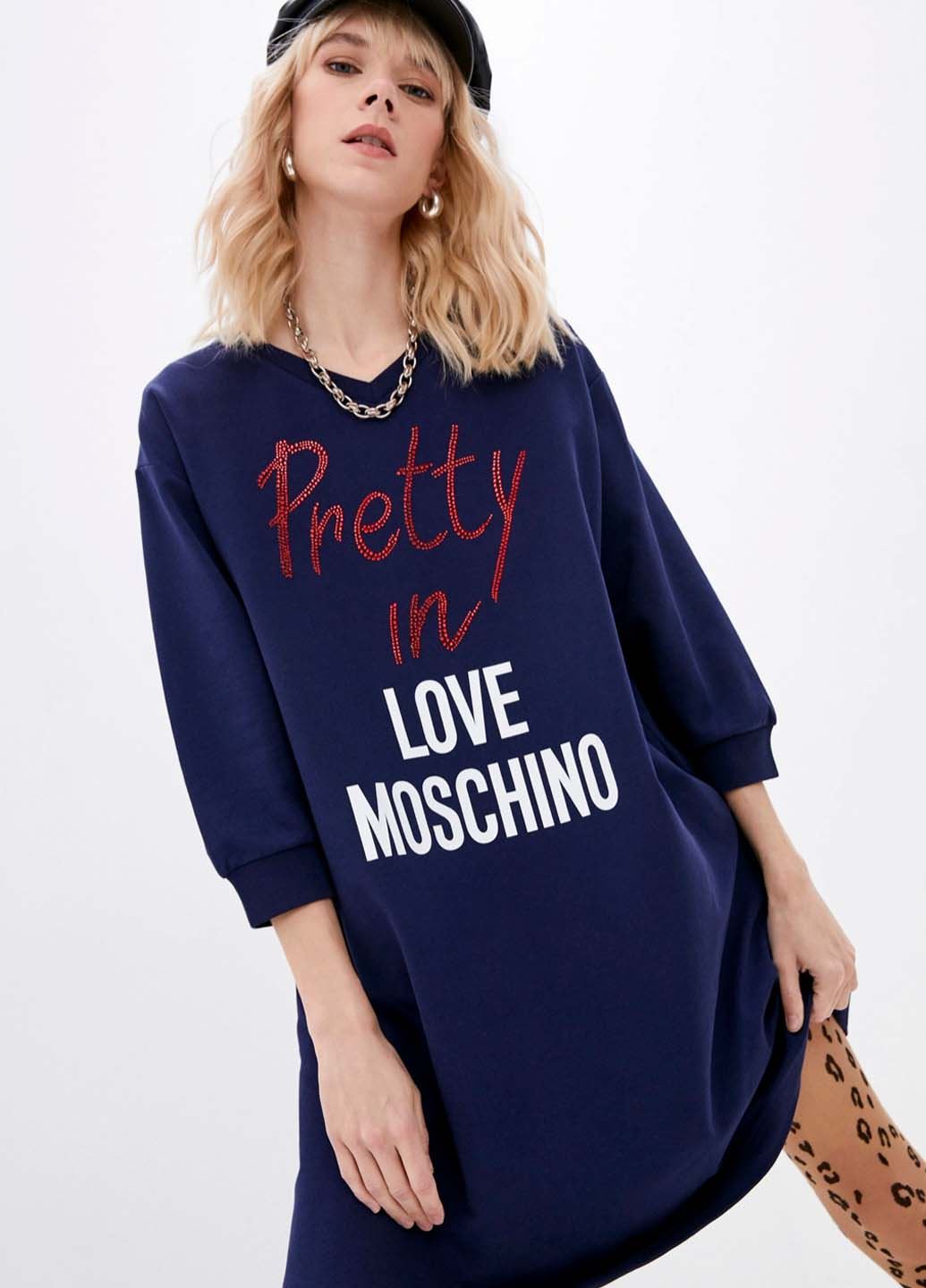 Утеплена темно-синя жіноча сукня светр з логотипом Love Moschino