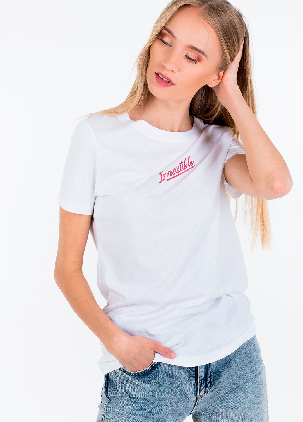 Жіноча біла футболка Guess